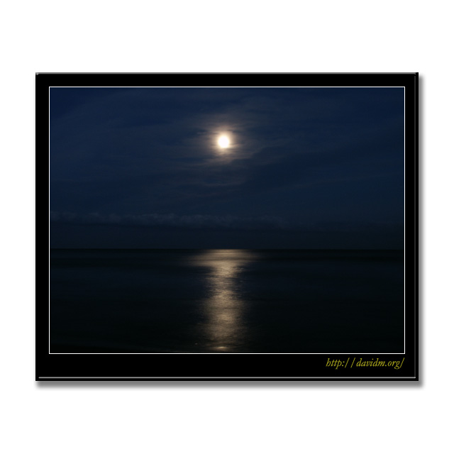 イタンキ浜の月夜