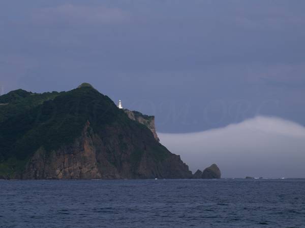 霧が迫る地球岬