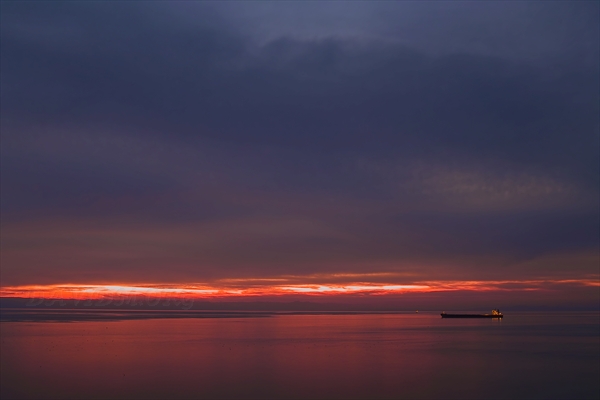 噴火湾の夕景の写真
