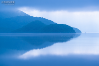 今月の壁紙:　朝の中島と浮見堂
